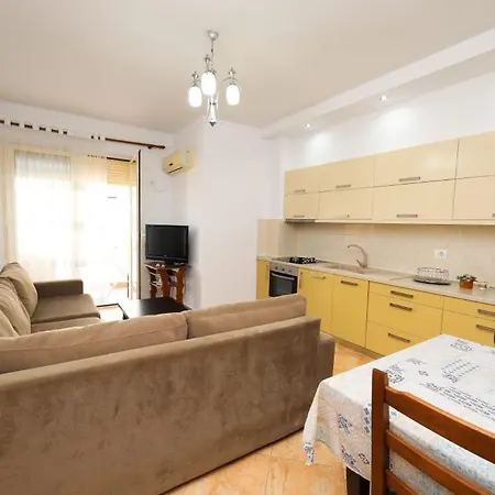 Esmeralda 3 דירה Vlorë